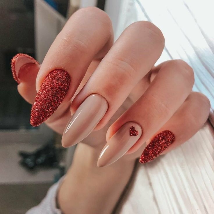 modele unghii rosii ziua indragostitilor