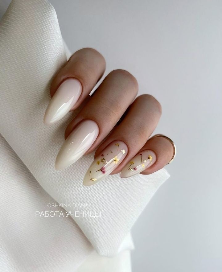 manichiura alb laptos