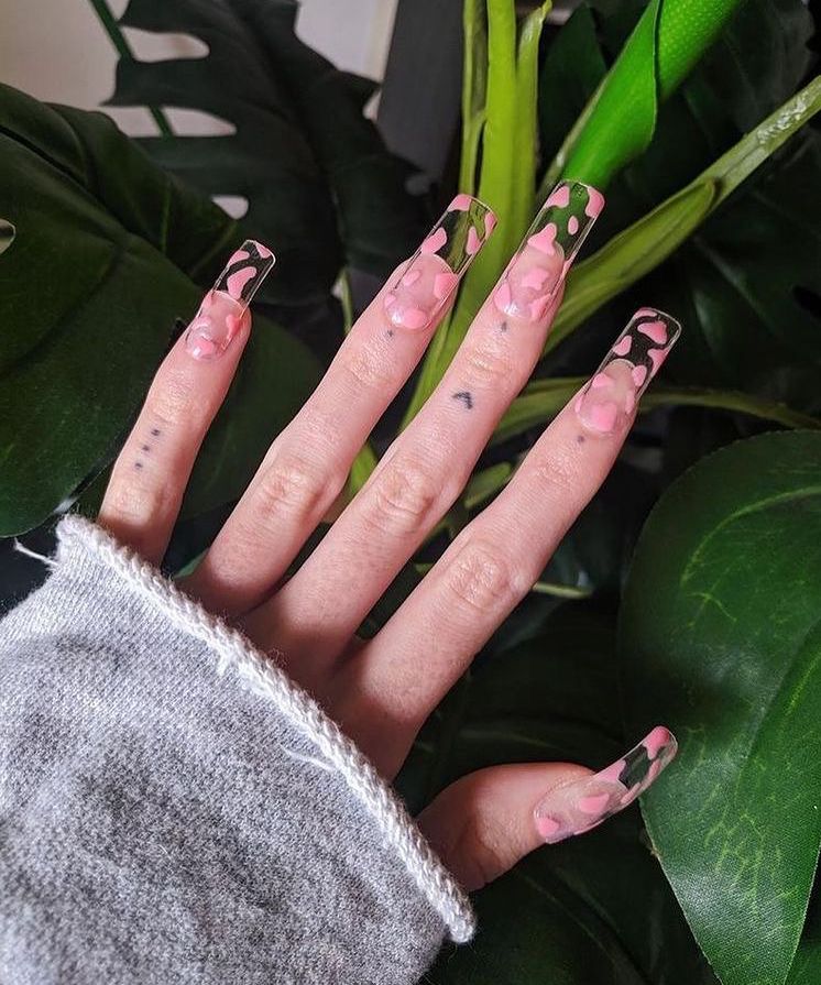 modele unghii transparente