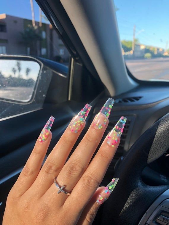 idei unghii transparente